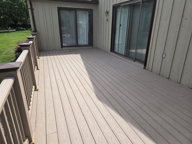 5827 Pine View Drive, Ypsilanti, MI 48197