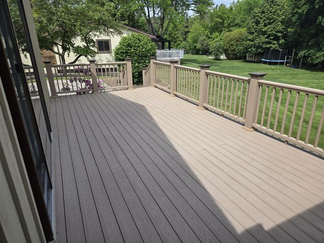 5827 Pine View Drive, Ypsilanti, MI 48197