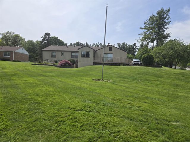 5827 Pine View Drive, Ypsilanti, MI 48197