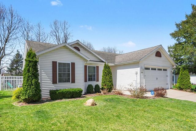55355 Suncrest Drive, New Carlisle, IN 46552