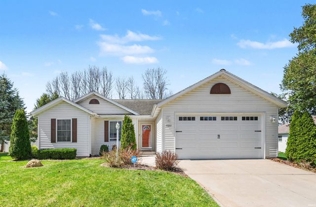 55355 Suncrest Drive, New Carlisle, IN 46552