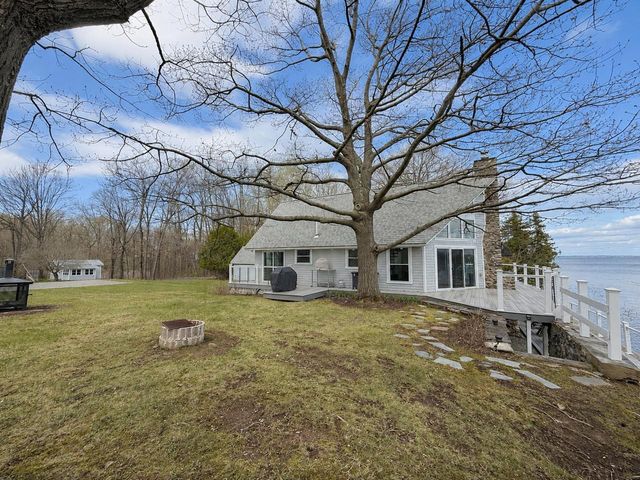 274 Stone Gate Lane, North Hero, VT 05474