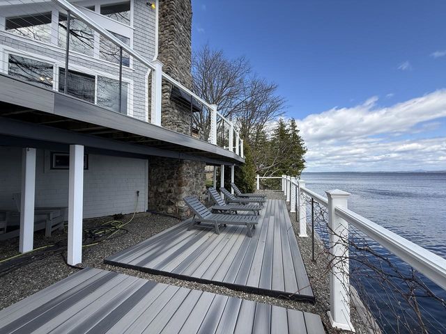 274 Stone Gate Lane, North Hero, VT 05474