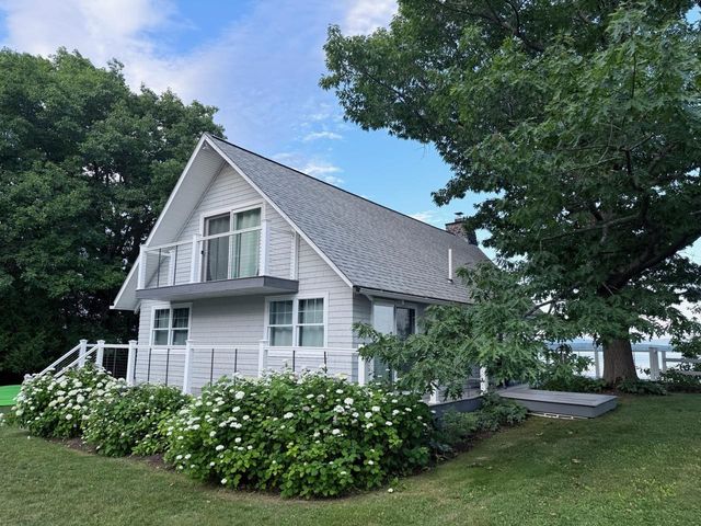 274 Stone Gate Lane, North Hero, VT 05474