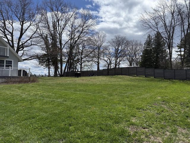 274 Stone Gate Lane, North Hero, VT 05474