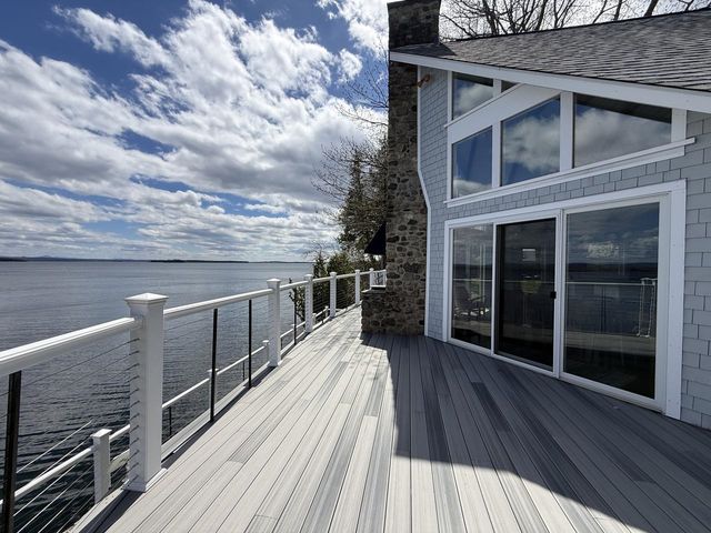 274 Stone Gate Lane, North Hero, VT 05474