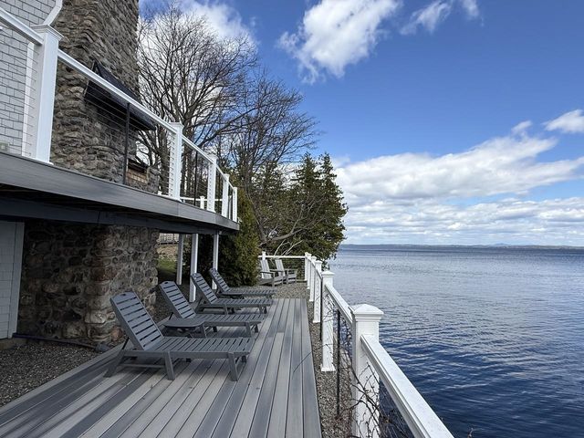 274 Stone Gate Lane, North Hero, VT 05474