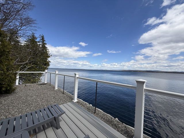 274 Stone Gate Lane, North Hero, VT 05474