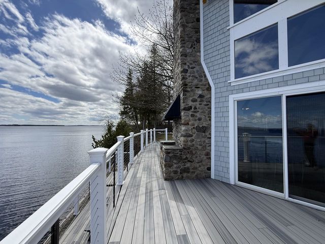 274 Stone Gate Lane, North Hero, VT 05474