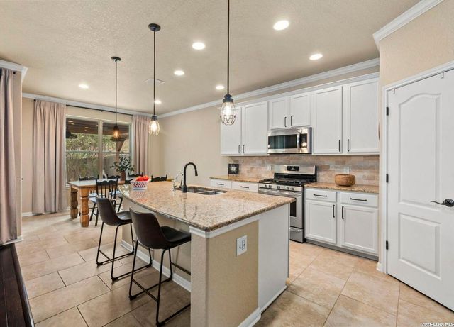 12522 Adams Ranch, San Antonio, TX 78245