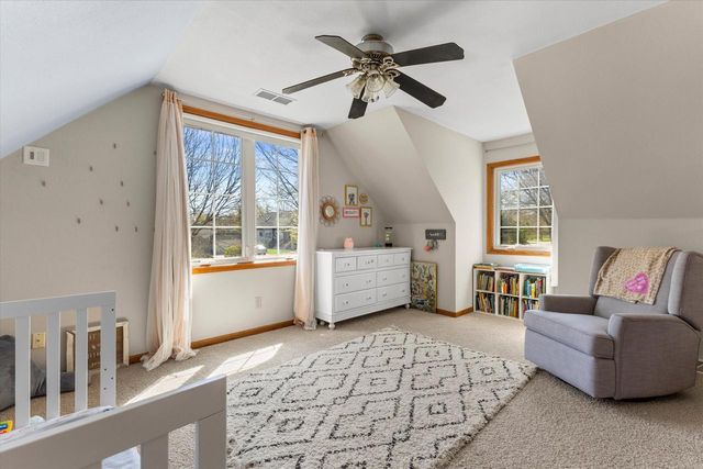 7826 W Cold Spring ROAD, Greenfield, WI 53220