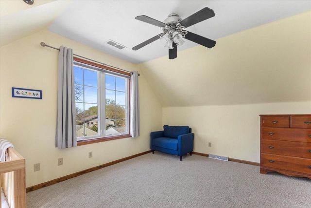 7826 W Cold Spring ROAD, Greenfield, WI 53220