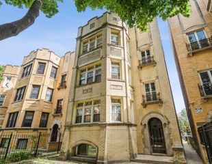 6125 N Washtenaw Avenue 3, Chicago, IL 60659