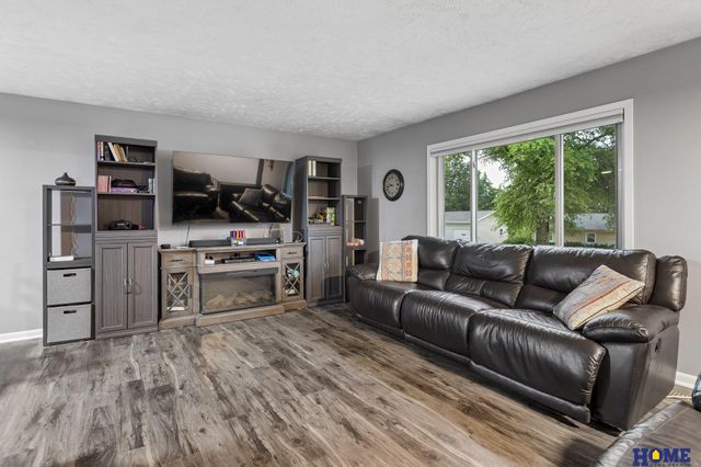 2517 Kendel Drive, Ashland, NE 68003