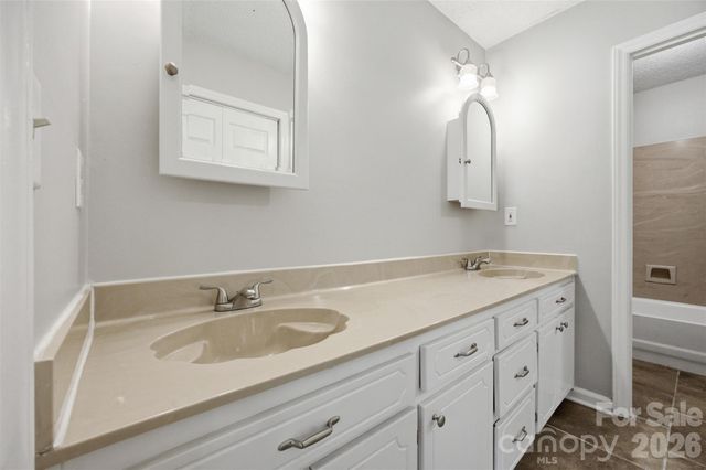 534 Mary Charlotte Drive, Charlotte, NC 28262