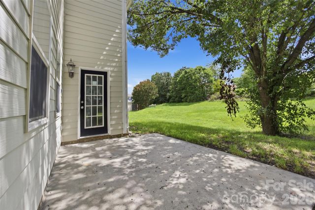 534 Mary Charlotte Drive, Charlotte, NC 28262