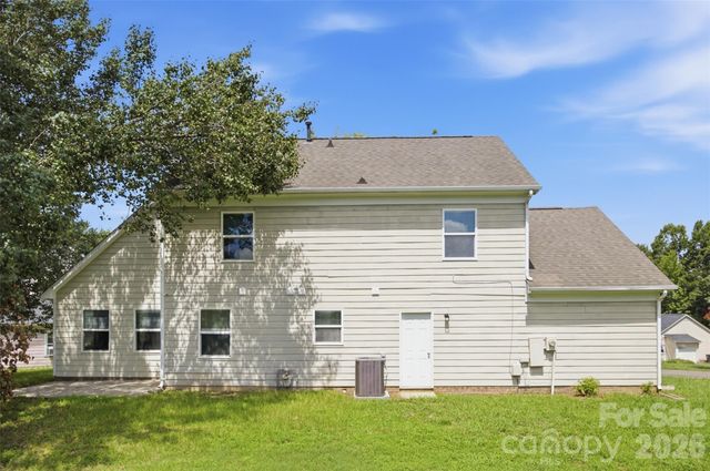 534 Mary Charlotte Drive, Charlotte, NC 28262