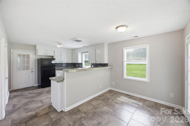 534 Mary Charlotte Drive, Charlotte, NC 28262