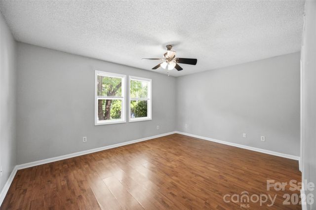 534 Mary Charlotte Drive, Charlotte, NC 28262