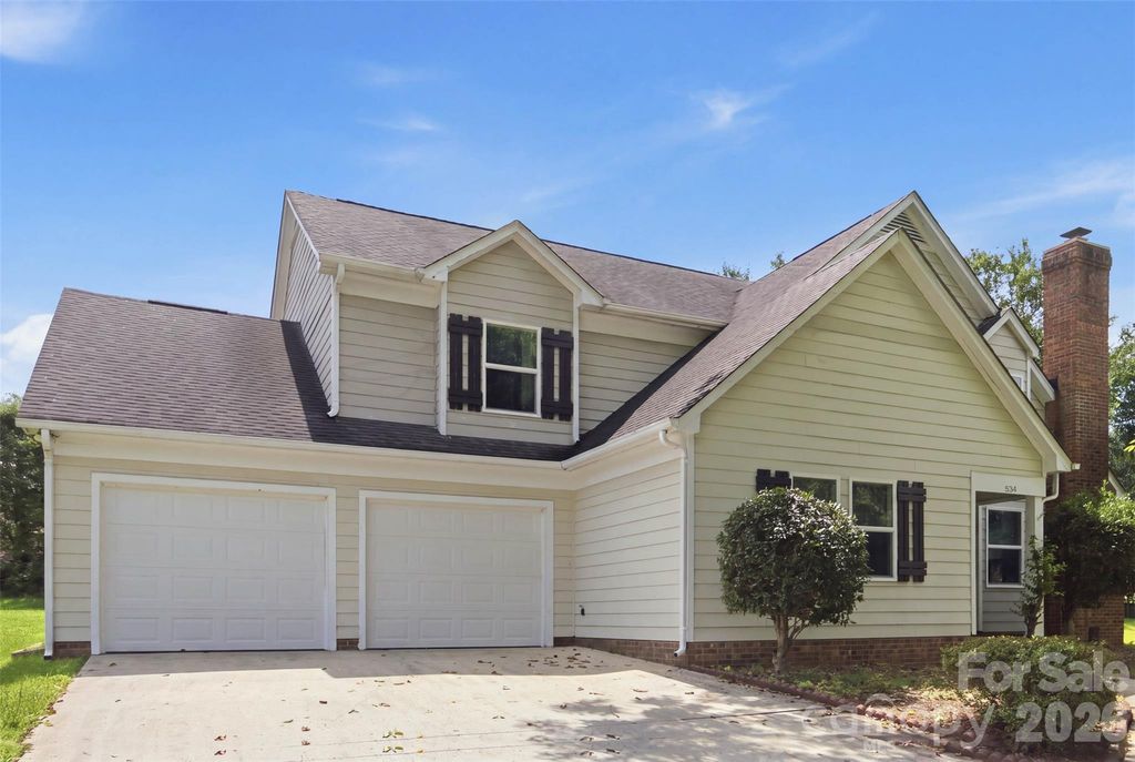 534 Mary Charlotte Drive, Charlotte, NC 28262