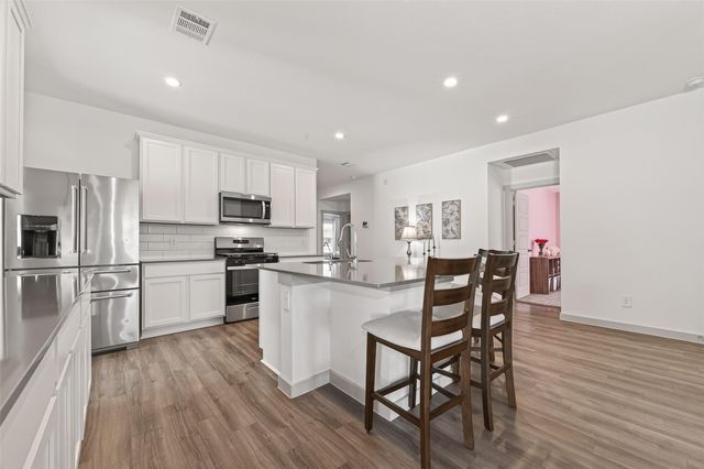 7710 Murciana Drive, Rosharon, TX 77583