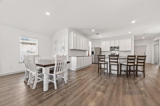 7710 Murciana Drive, Rosharon, TX 77583