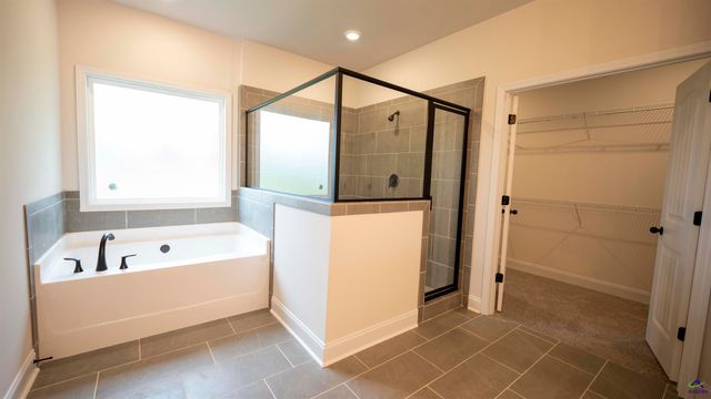 123 Bluecoat Trail, Byron, GA 31008