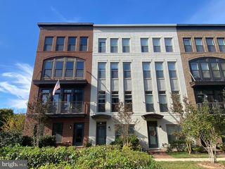 924 KING FARM BLVD, Rockville, MD 20850