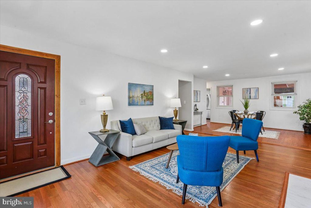 Image 16 of property listing at 12218 CONNECTICUT AVE, Silver Spring, MD 20902