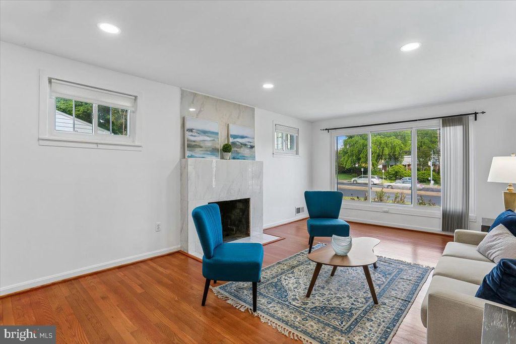 Image 18 of property listing at 12218 CONNECTICUT AVE, Silver Spring, MD 20902