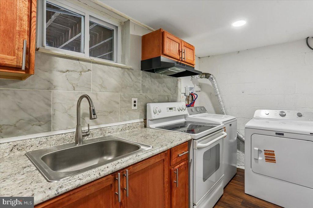 Image 55 of property listing at 12218 CONNECTICUT AVE, Silver Spring, MD 20902