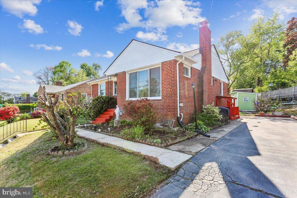 Image 7 of property listing at 12218 CONNECTICUT AVE, Silver Spring, MD 20902