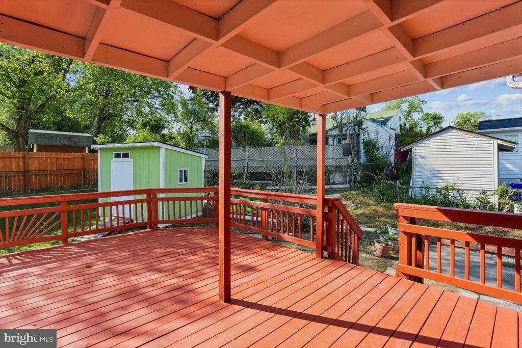 Image 9 of property listing at 12218 CONNECTICUT AVE, Silver Spring, MD 20902