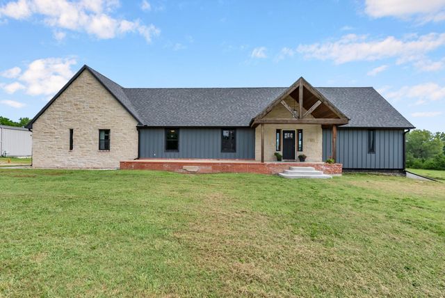 6330 SE 84th St, Newton, KS 67114