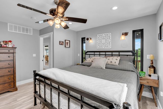 6330 SE 84th St, Newton, KS 67114