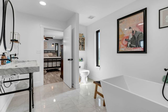 6330 SE 84th St, Newton, KS 67114