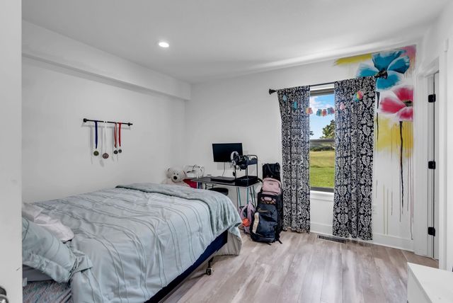 6330 SE 84th St, Newton, KS 67114