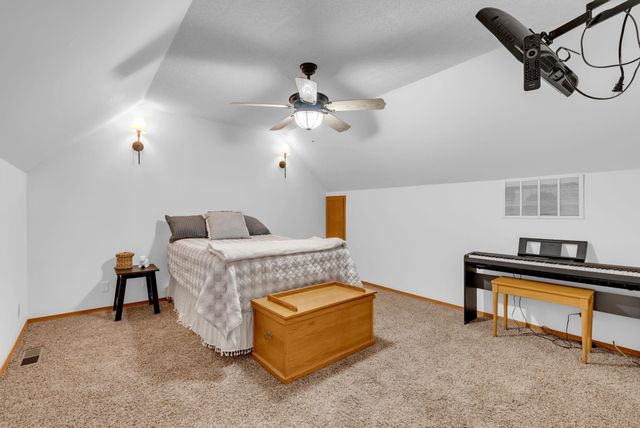 6330 SE 84th St, Newton, KS 67114