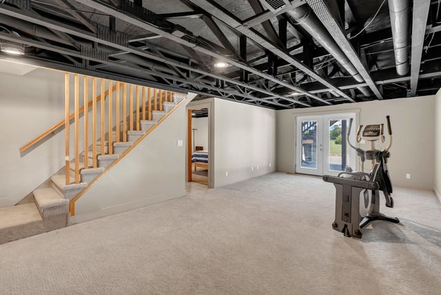 6330 SE 84th St, Newton, KS 67114