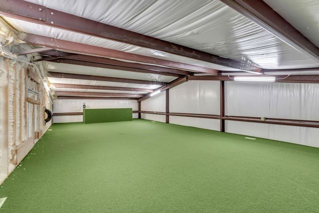 6330 SE 84th St, Newton, KS 67114