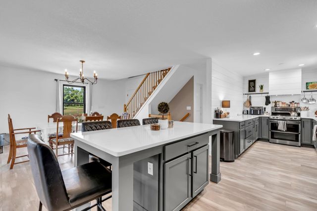 6330 SE 84th St, Newton, KS 67114