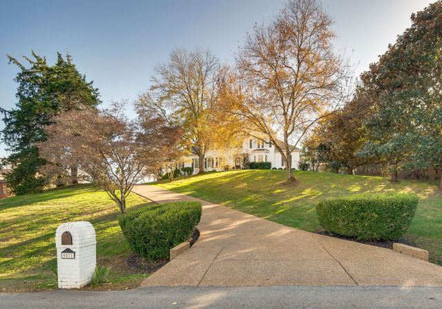 9571 Jockey Club Ln, Brentwood, TN 37027