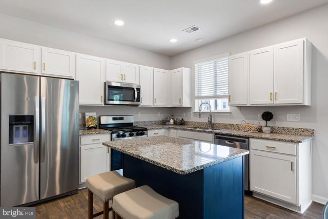 879 RED MAPLE RD, Smyrna, DE 19977