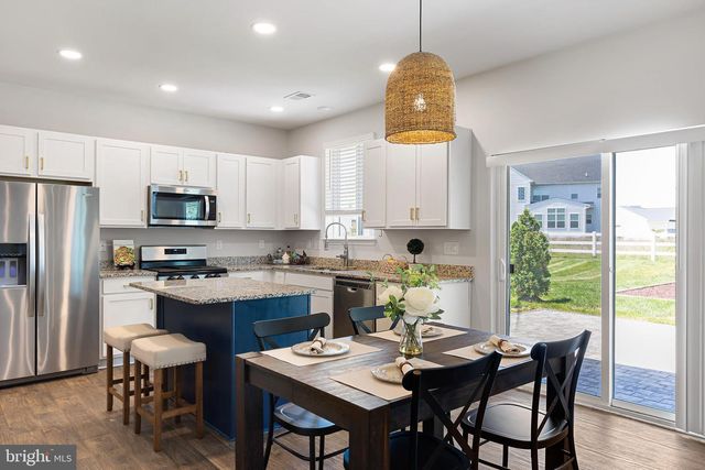 879 RED MAPLE RD, Smyrna, DE 19977