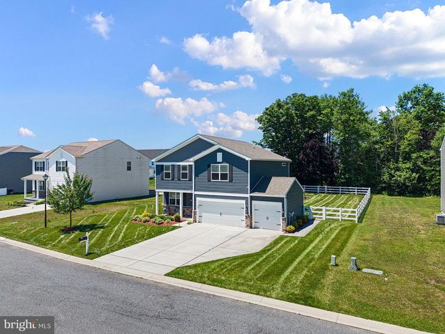 879 RED MAPLE RD, Smyrna, DE 19977