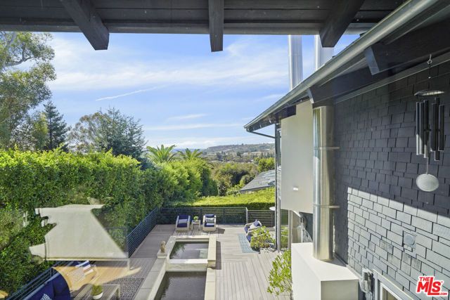 3631 SERRA Road, Malibu, CA 90265