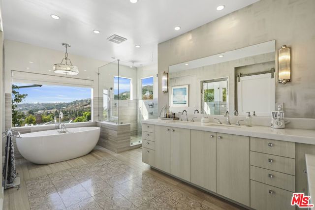 3631 SERRA Road, Malibu, CA 90265