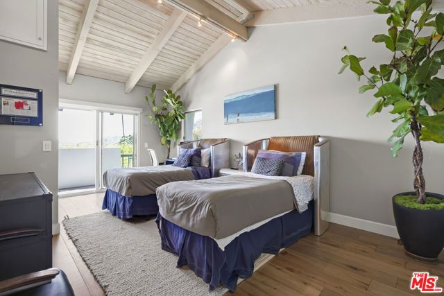 3631 SERRA Road, Malibu, CA 90265