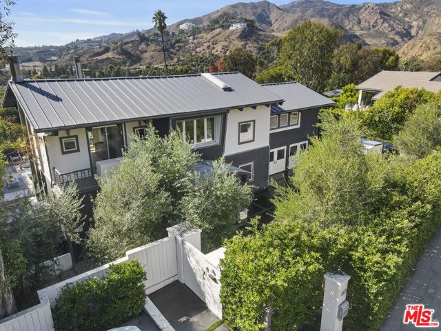 3631 SERRA Road, Malibu, CA 90265