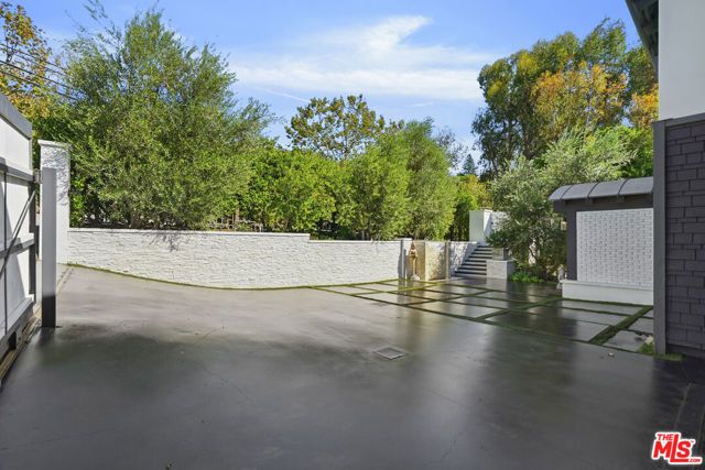 3631 SERRA Road, Malibu, CA 90265